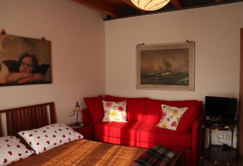 חדר סטנדרט עם מרפסת, Bed & Breakfast Lucy