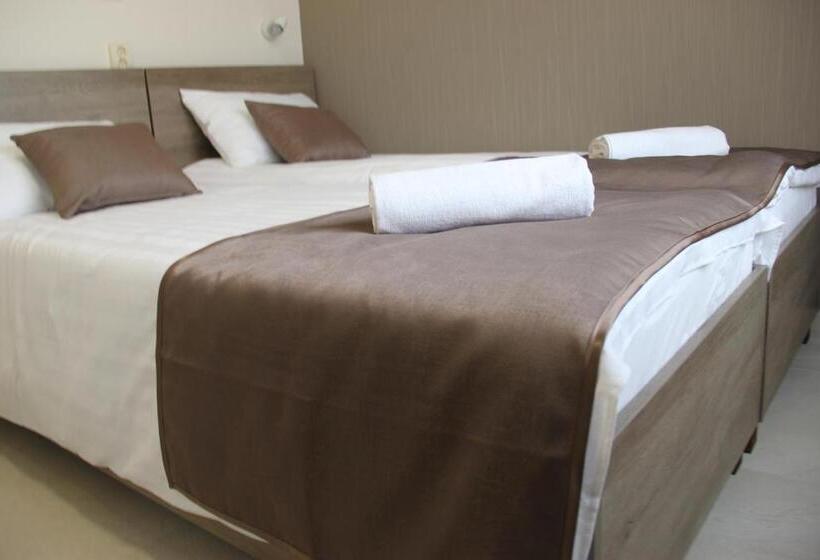 スタンダードルーム, Familia Panzió & Apartmanház Győr