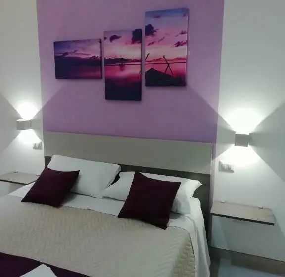 اتاق استاندارد, Flamingo Rooms