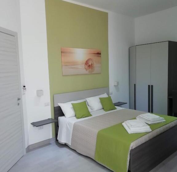 اتاق استاندارد با تخت بزرگ, Flamingo Rooms