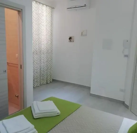 اتاق استاندارد با تخت بزرگ, Flamingo Rooms