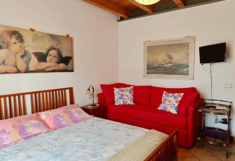 חדר סטנדרט עם מרפסת, Bed & Breakfast Lucy