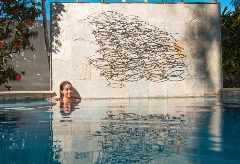 Люкс Вид на Море, Mi Otra Casa