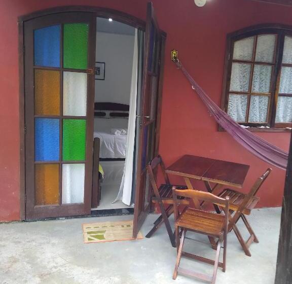 四人标准间, Chales Do Antonio