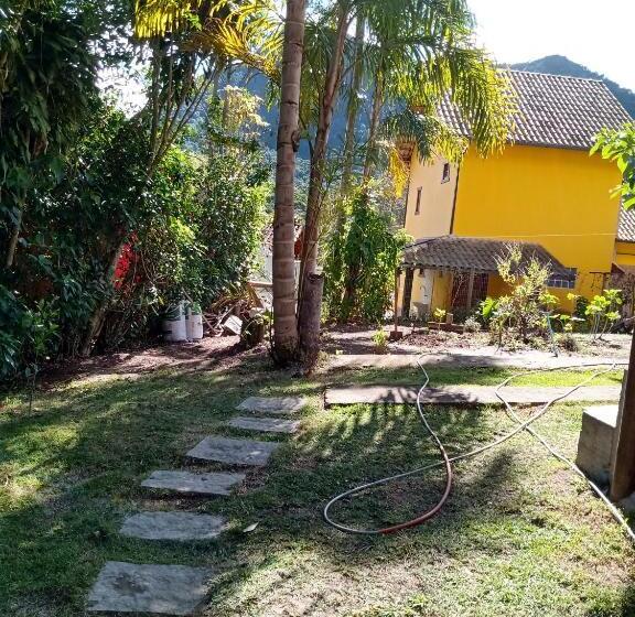 四人标准间, Chales Do Antonio