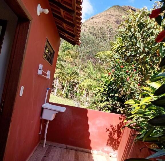 四人标准间, Chales Do Antonio