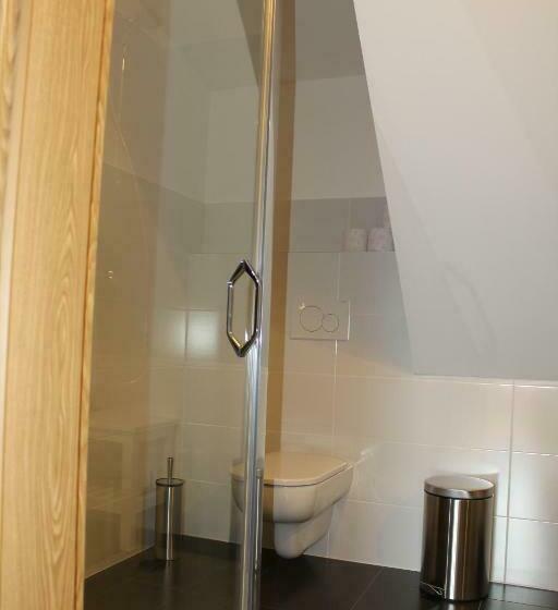 کلبه ییلاقی, Vila Apalucha49 čeladná   12 Osob