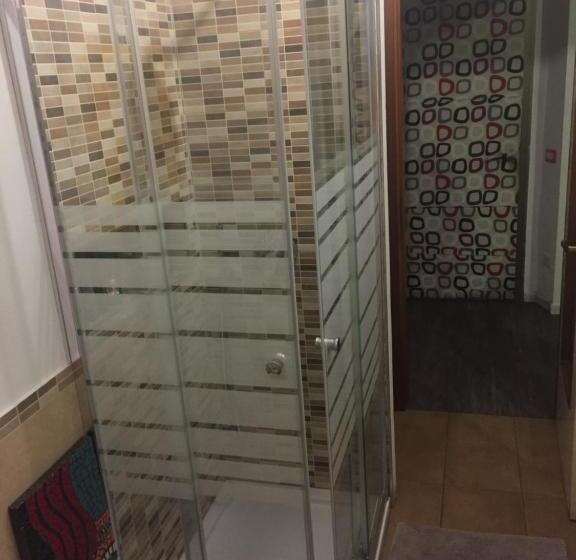 スーペリアールーム, Room Saronno + B&b