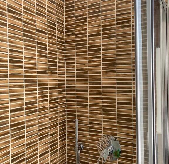 Номер Deluxe, Room Saronno + B&b