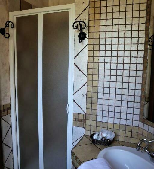 スタンダード４人部屋, B&b Villa Giusy