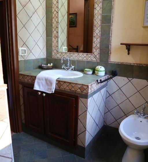 スタンダード４人部屋, B&b Villa Giusy