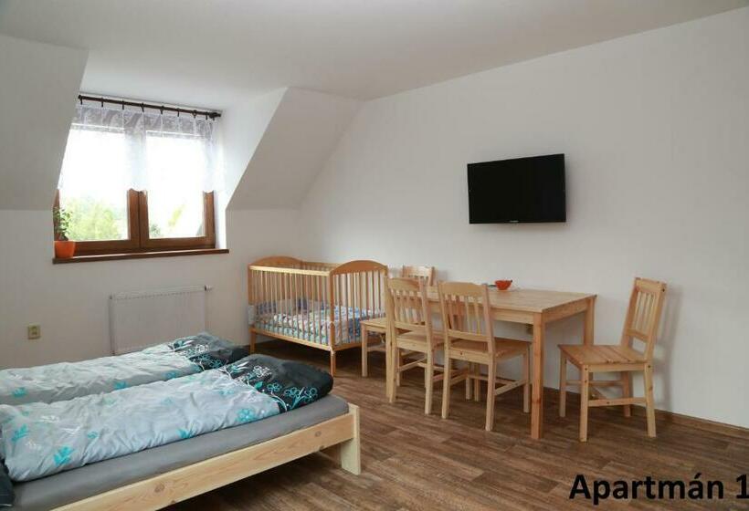 带1个卧室带观景的公寓, Chata Tánička