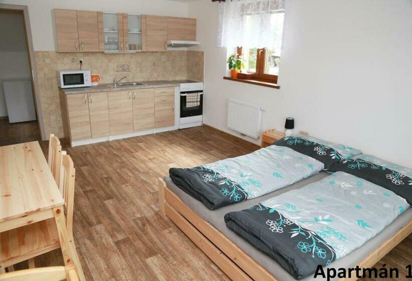 带1个卧室带观景的公寓, Chata Tánička