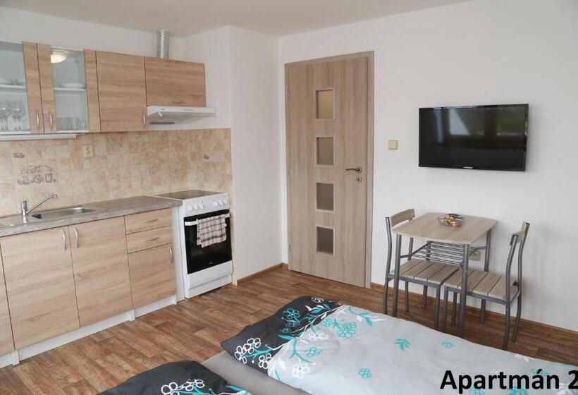 带1个卧室带观景的公寓, Chata Tánička