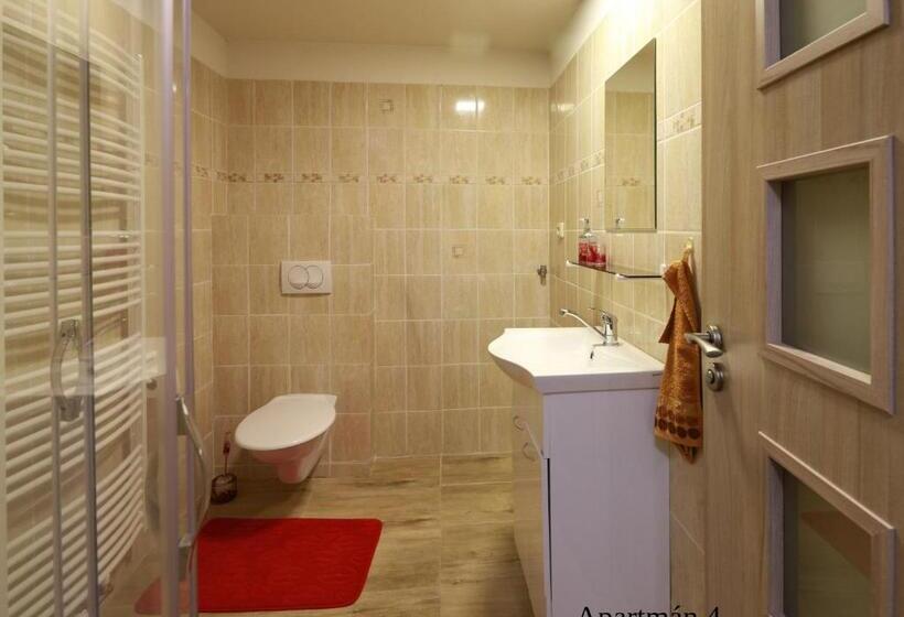 带2个卧室的公寓, Chata Tánička