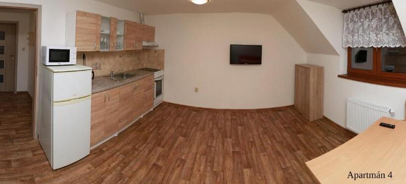 带2个卧室的公寓, Chata Tánička