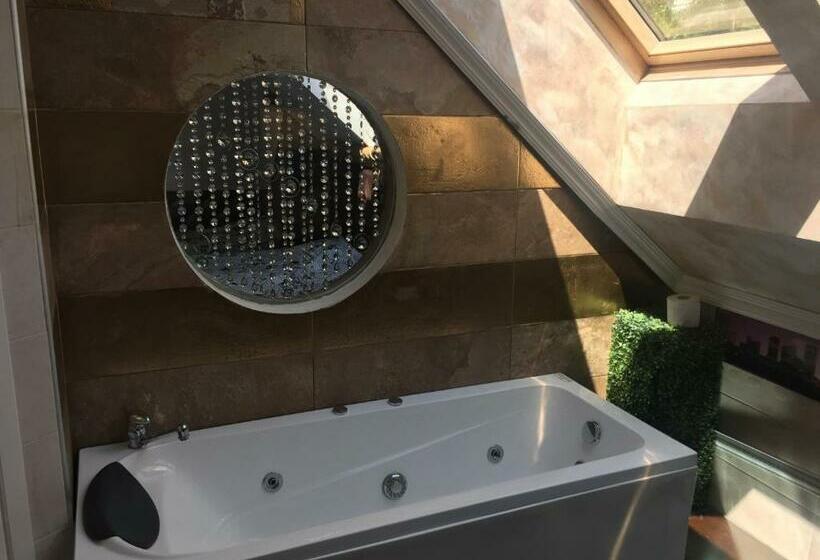 标准工作室带阳台, стаи за гости топ старс смолян