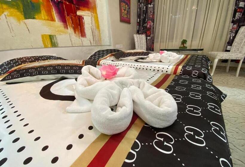 带大床的豪华间, стаи за гости топ старс смолян