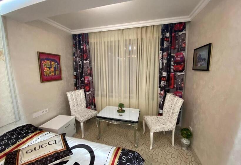 带大床的豪华间, стаи за гости топ старс смолян