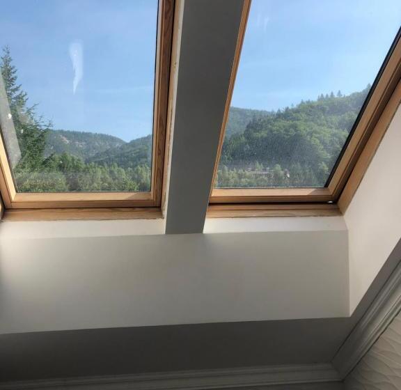 三人经典房间, стаи за гости топ старс смолян