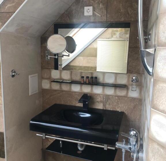 标准工作室带阳台, стаи за гости топ старс смолян