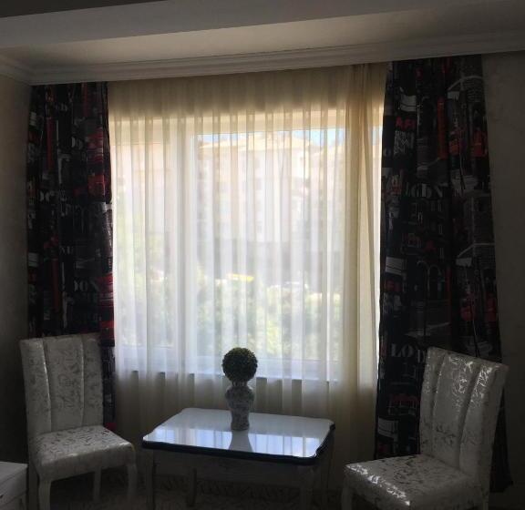 带大床的豪华间, стаи за гости топ старс смолян