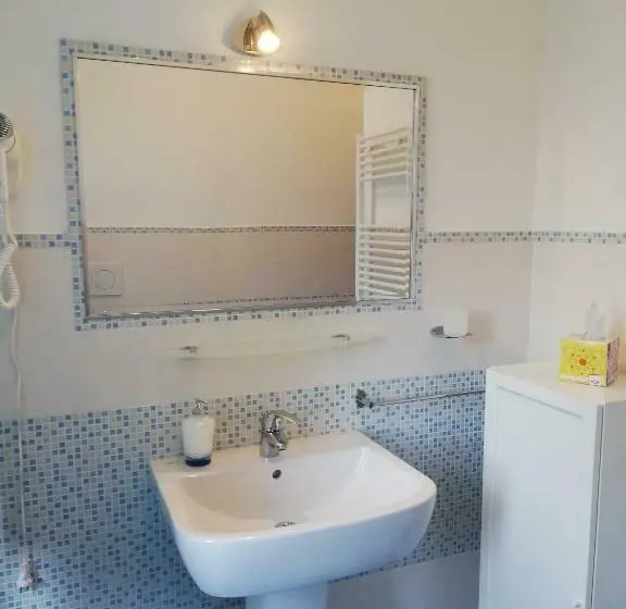 スタンダードルーム, Il Lago Del Mugello B&b