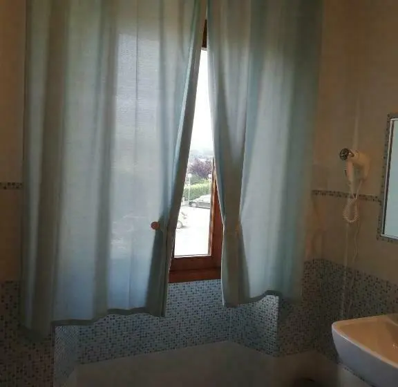 スタンダードルーム, Il Lago Del Mugello B&b