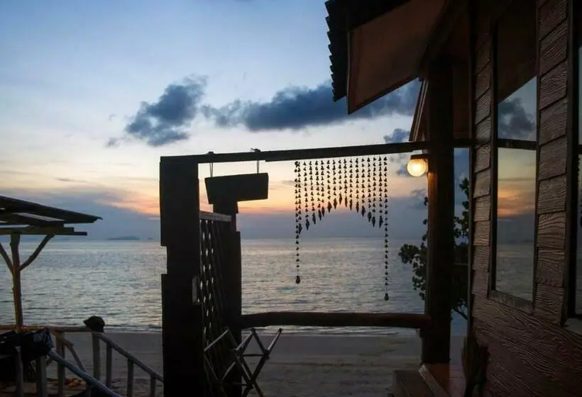 デラックスバンガロー, Apache Loongdum Koh Samed