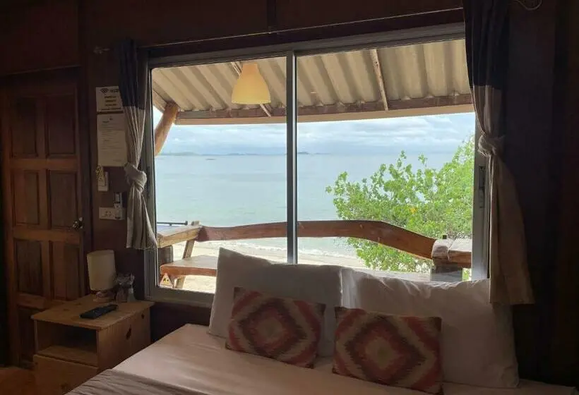 デラックスバンガロー, Apache Loongdum Koh Samed