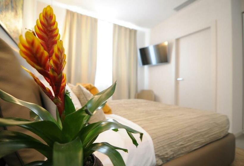 디럭스 룸, Garda Room