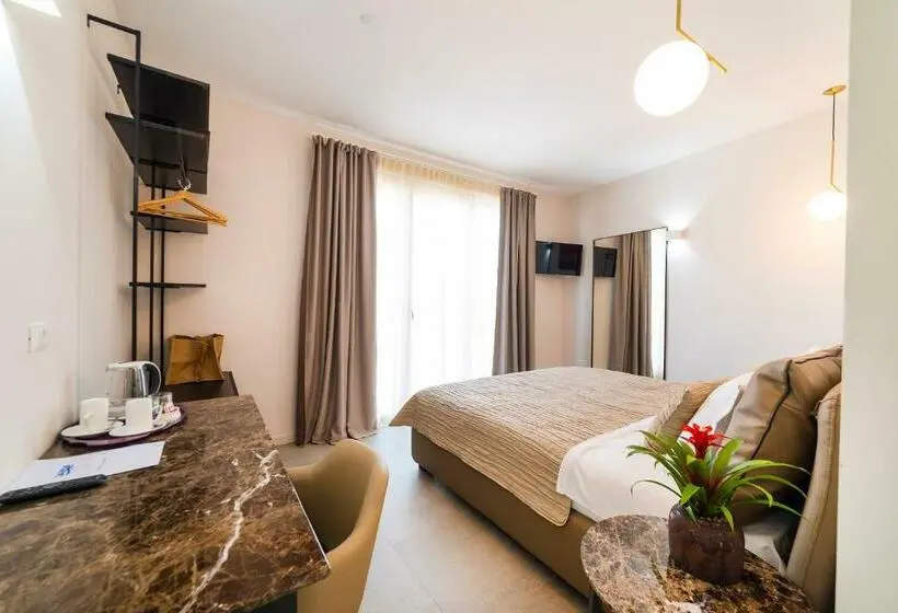 デラックスルーム, Garda Room