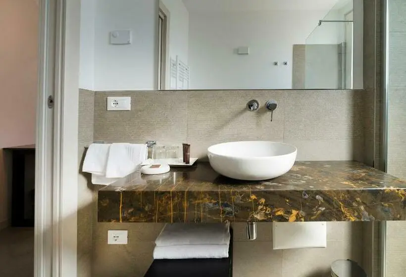 デラックスルーム, Garda Room