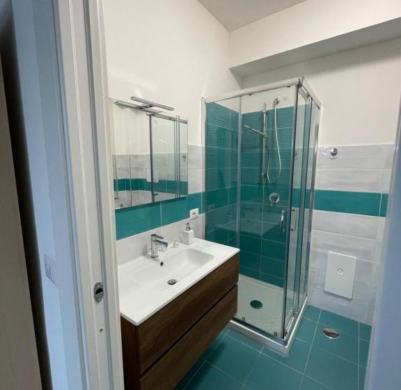 اتاق استاندارد, Merola Sisters Holiday Home