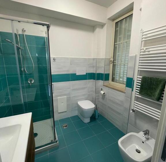اتاق استاندارد, Merola Sisters Holiday Home