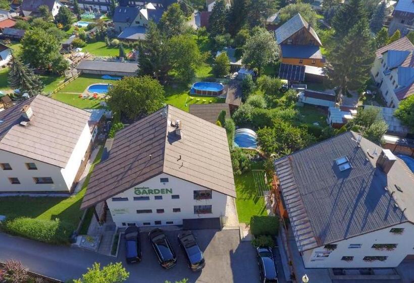 בית, 4 חדרי שינה, Penzion Garden