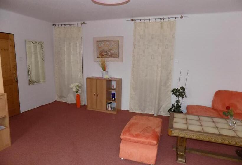 スタンダードトリプルルーム, Penzion Kamenný Dvůr