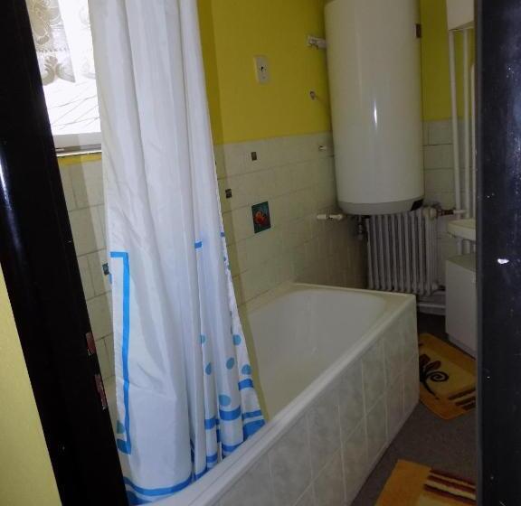 スタンダードトリプルルーム, Penzion Kamenný Dvůr