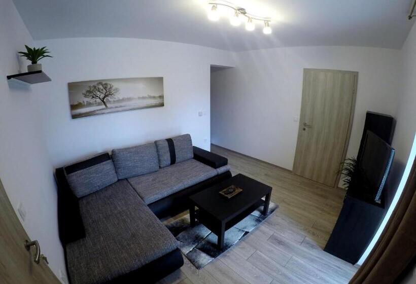 آپارتمان 1 خوابه, The Jungle Apartments And Rooms