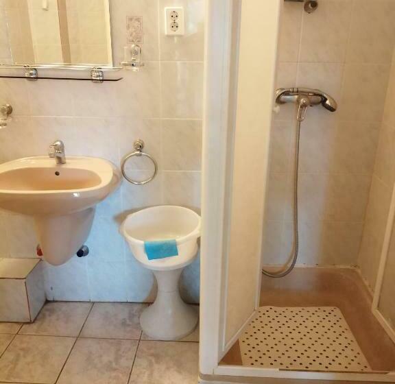 اتاق استاندارد با بالکن, éva Vendégház