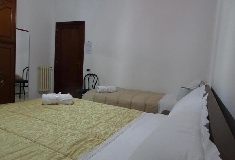 اتاق استاندارد با سرویس بهداشتی مشترک, B&b Dodo