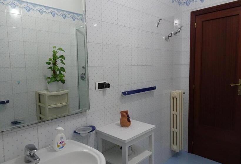 Habitació Estàndard Bany Compartit, B&b Dodo