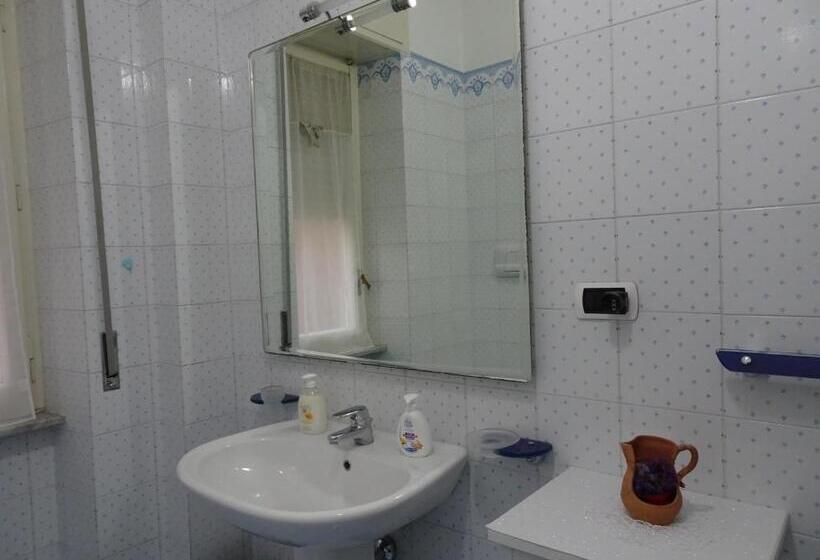 Habitació Estàndard Bany Compartit, B&b Dodo