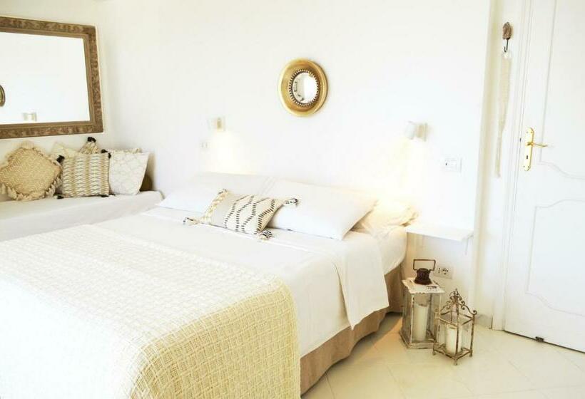 オーシャンビュースタンダードルームバルコニー付き, Casa Maddy Suites Capri