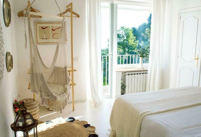 オーシャンビュースタンダードルームバルコニー付き, Casa Maddy Suites Capri