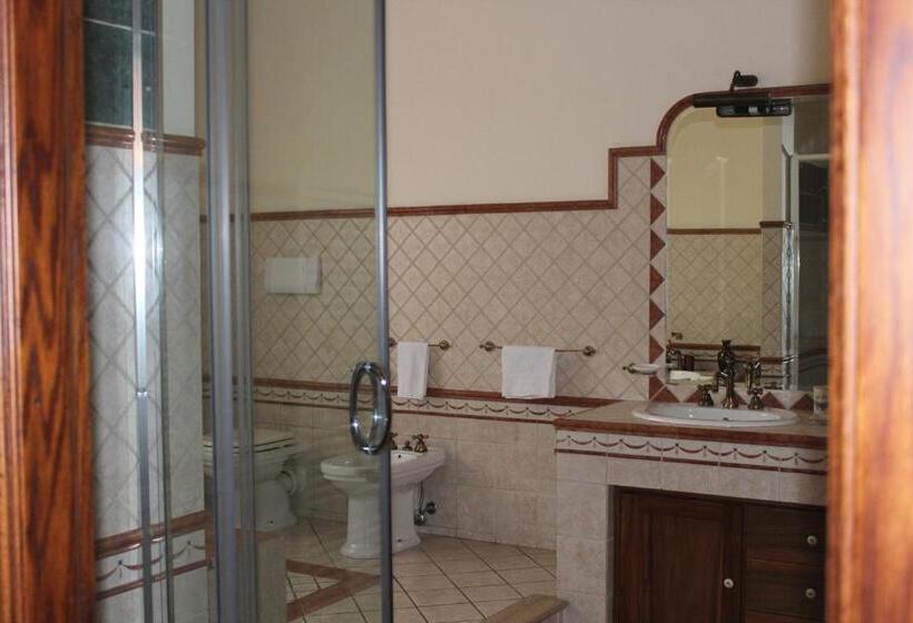 Трехместный Номер Стандарт Вид на Сад, Villa Rò Luxury