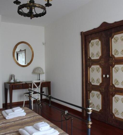 庭の見えるスタンダードトリプルルーム, Villa Rò Luxury