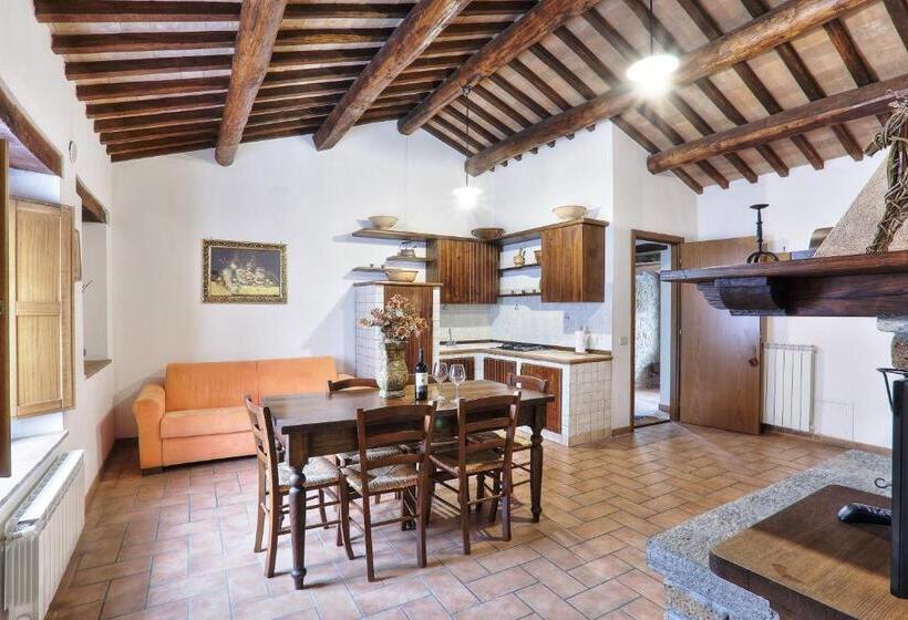 וילה עם חדר שינה אחד ובריכת שחיה, Agriturismo Cerqueto