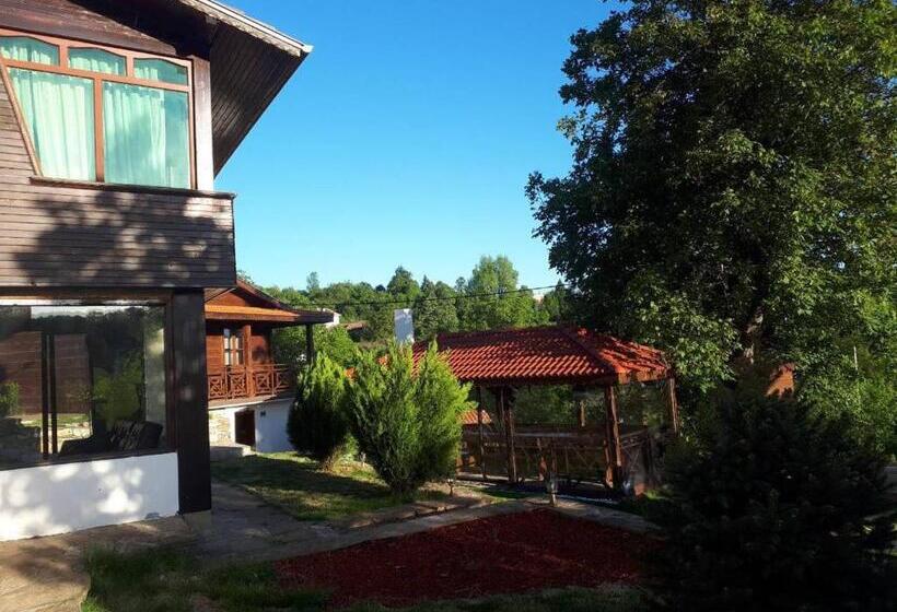 בית, 3 חדרי שינה, вила поликсения петиня