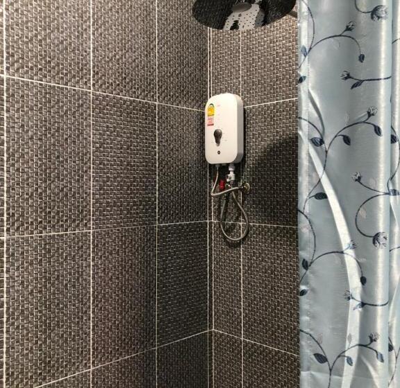 اتاق لوکس با بالکن, บุญเมืองน่าน